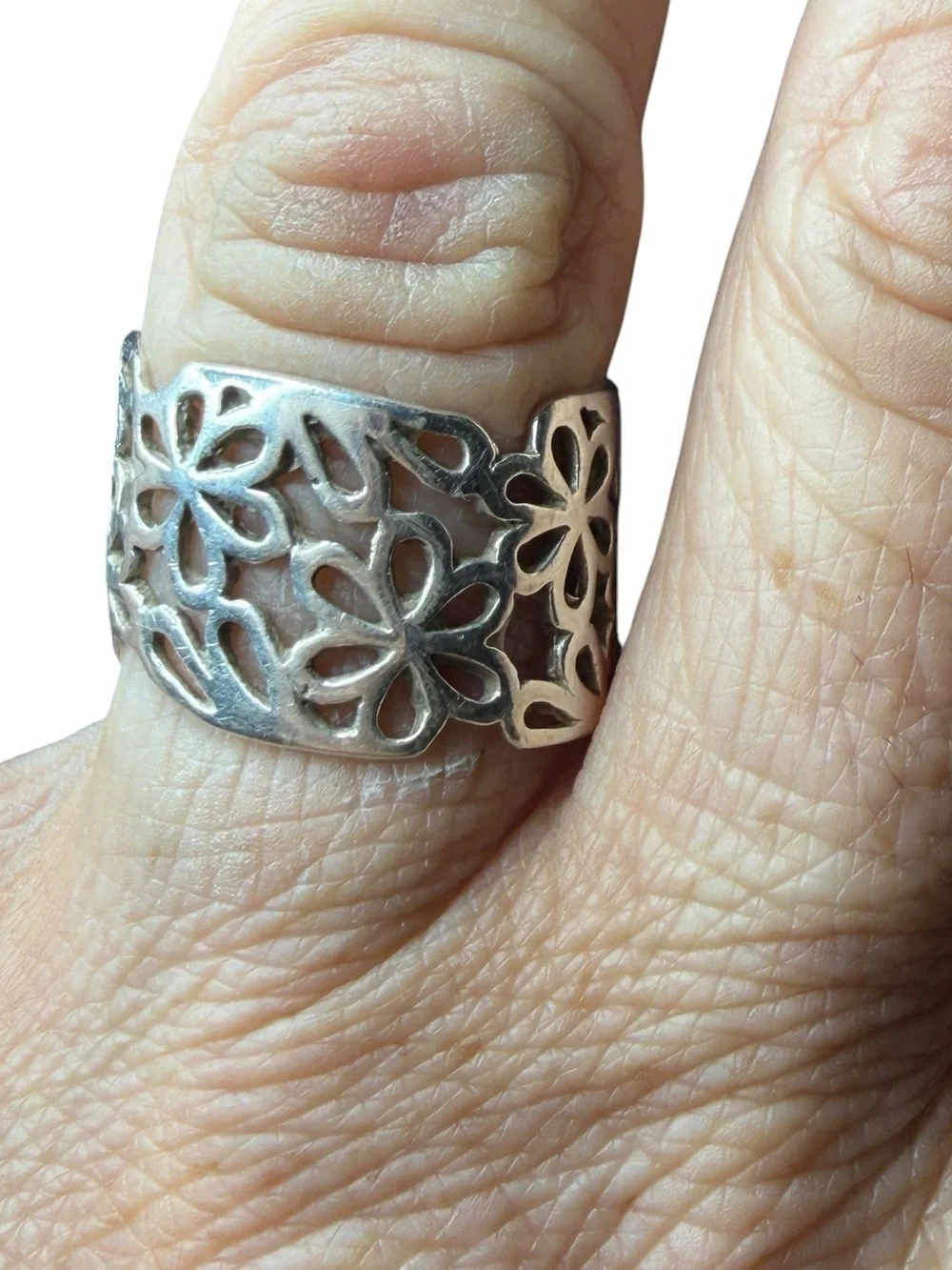 Sterling Silver Floral Cutout Wide Band Ring - Size 10
